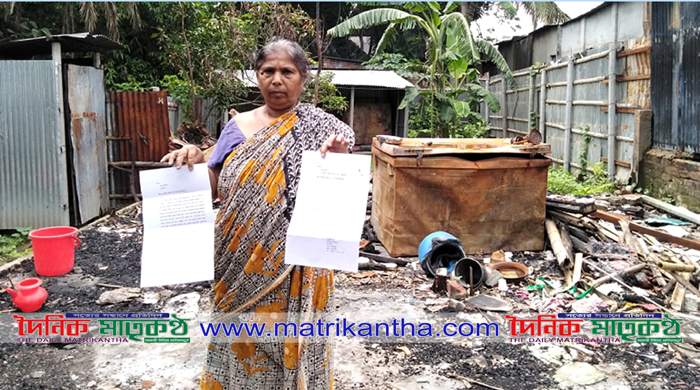 রাজবাড়ীর শ্রীপুরে অগ্নিকান্ডে সর্বস্ব হারানো বিধবা অঞ্জলী সরকারী সহায়তা পাবে কবে ?